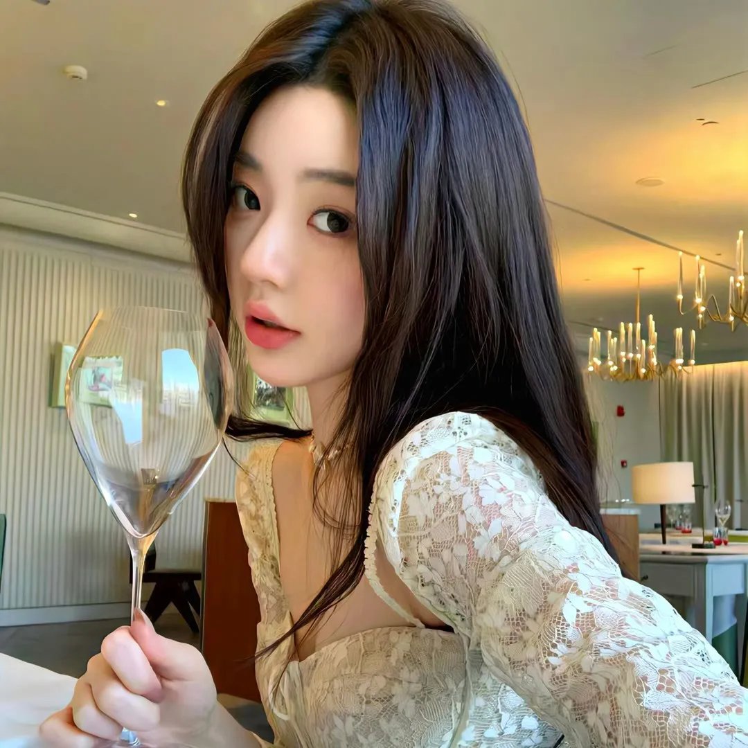 闪婚后亿万千金身份藏不住了